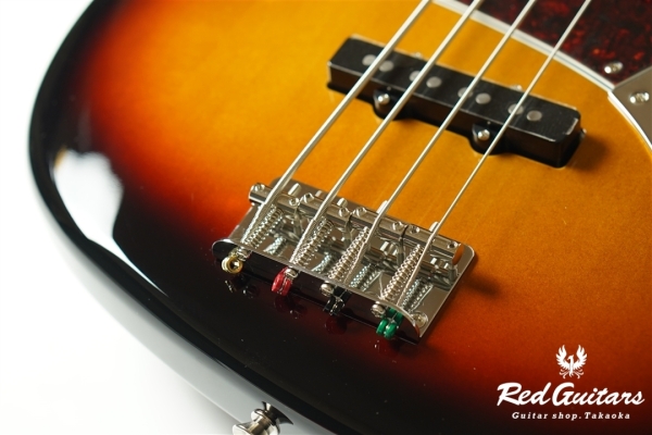Made in Japan Traditional Late ’60s Jazz Bass - 3-Color Sunburst